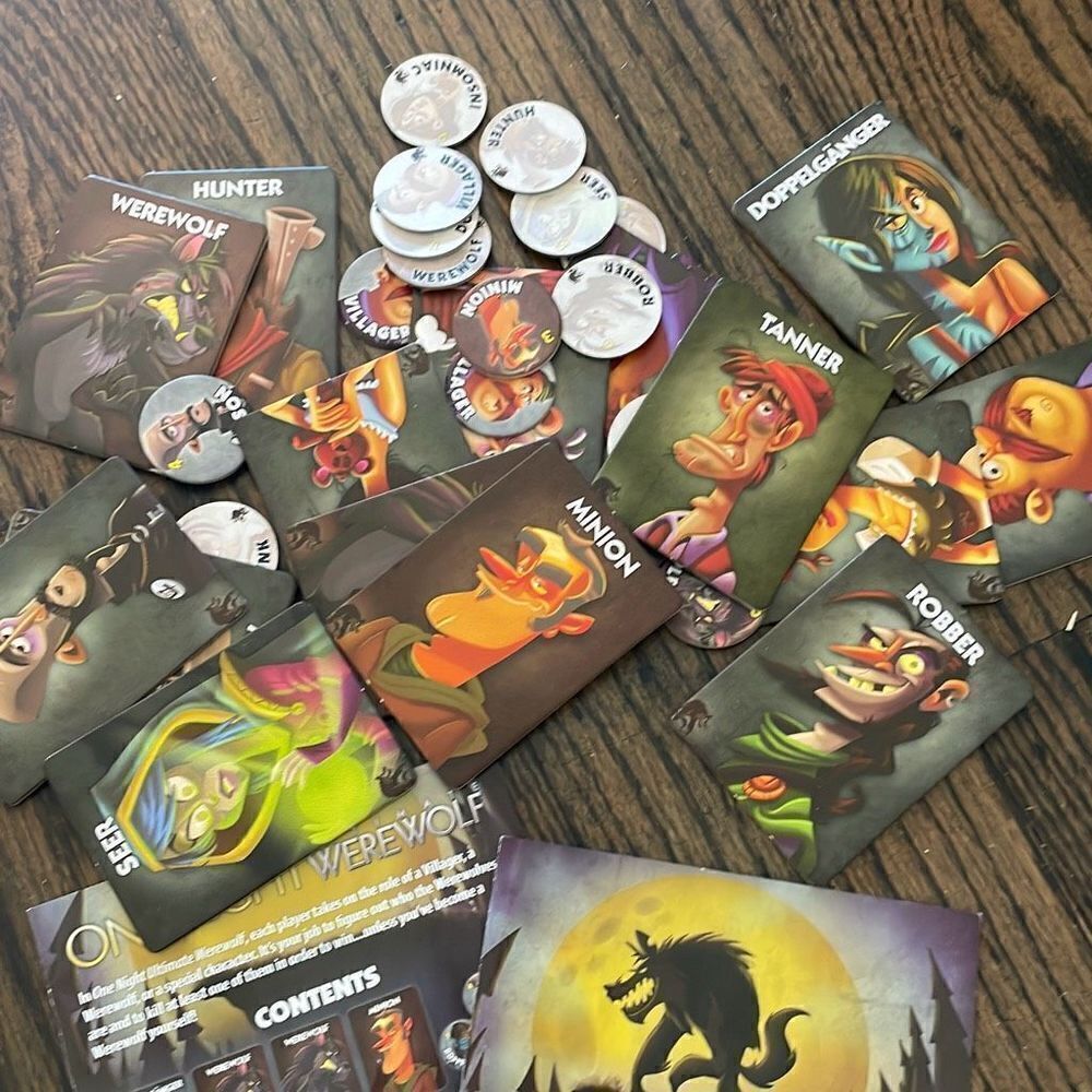 One Night Ultimate Werewolf Game - Picture 6 of 7
